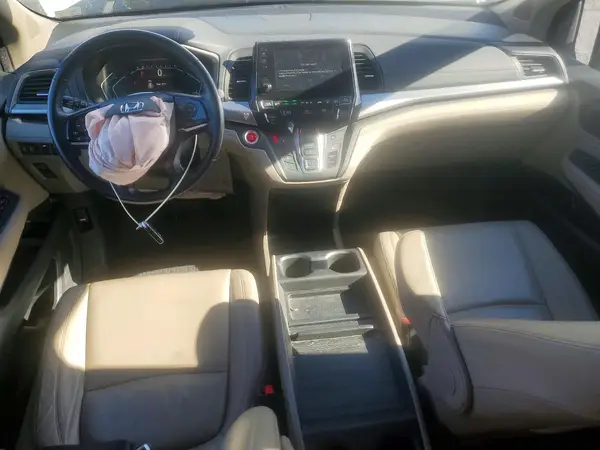 5FNRL6H70JB102453 2018 HONDA ODYSSEY - Image 8