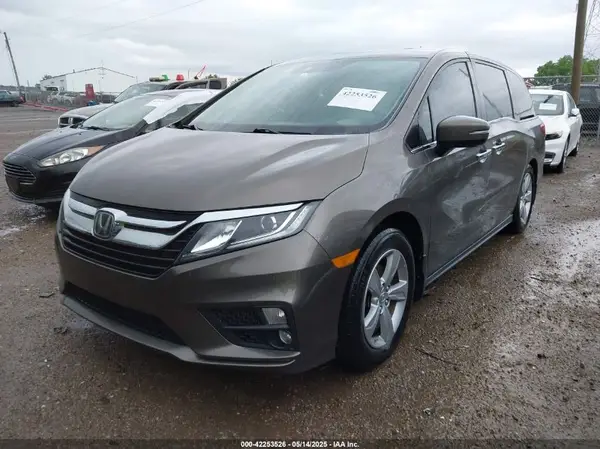 5FNRL6H70JB105837 2018 HONDA ODYSSEY - Image 2