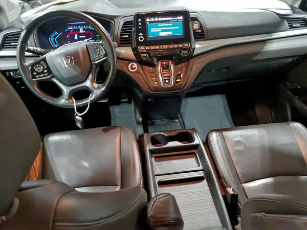 5FNRL6H70JB106244 2018 HONDA ODYSSEY - Image 8