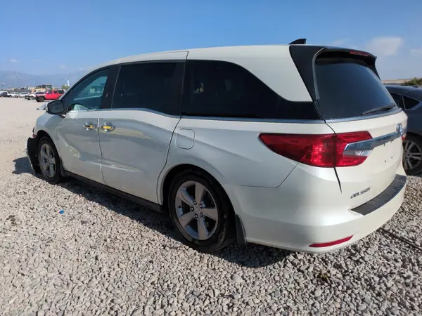 5FNRL6H70JB108060 2018 HONDA ODYSSEY - Image 2