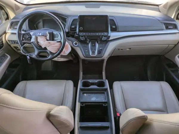 5FNRL6H70JB108060 2018 HONDA ODYSSEY - Image 8
