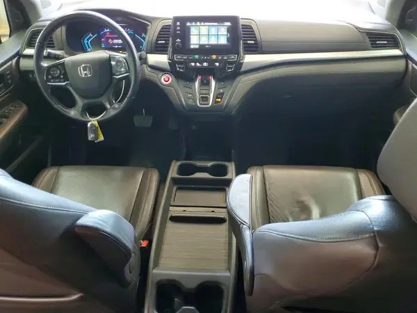 5FNRL6H70JB111752 2018 HONDA ODYSSEY - Image 8