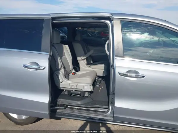 5FNRL6H70KB105256 2019 HONDA ODYSSEY - Image 8