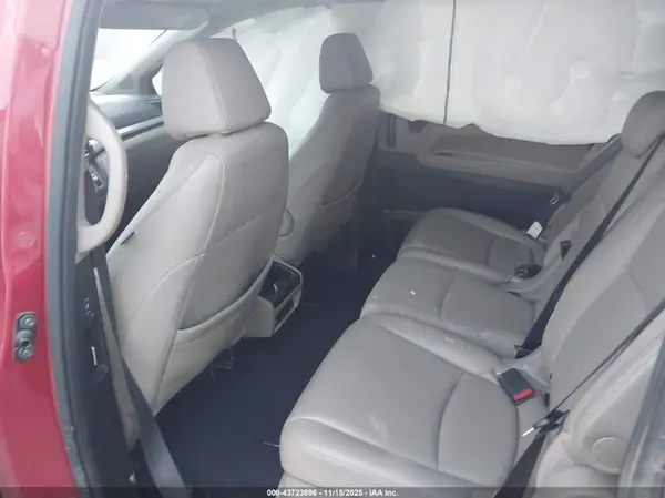 5FNRL6H70NB063238 2022 HONDA ODYSSEY - Image 8