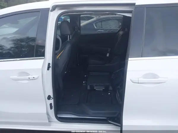 5FNRL6H70PB053778 2023 HONDA ODYSSEY - Image 8