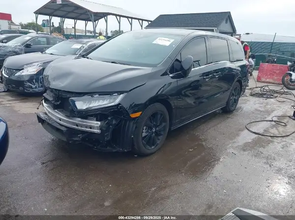 5FNRL6H70RB004552 2024 HONDA ODYSSEY - Image 2