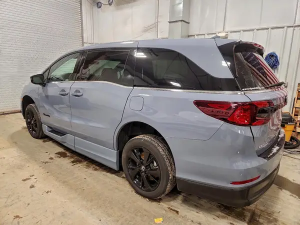 5FNRL6H70RB017236 2024 HONDA ODYSSEY - Image 2