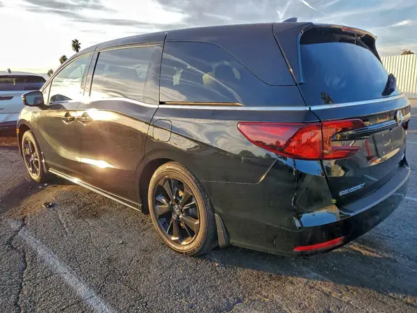 5FNRL6H70RB063939 2024 HONDA ODYSSEY - Image 2