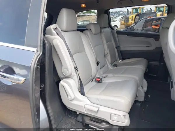 5FNRL6H71JB005326 2018 HONDA ODYSSEY - Image 8