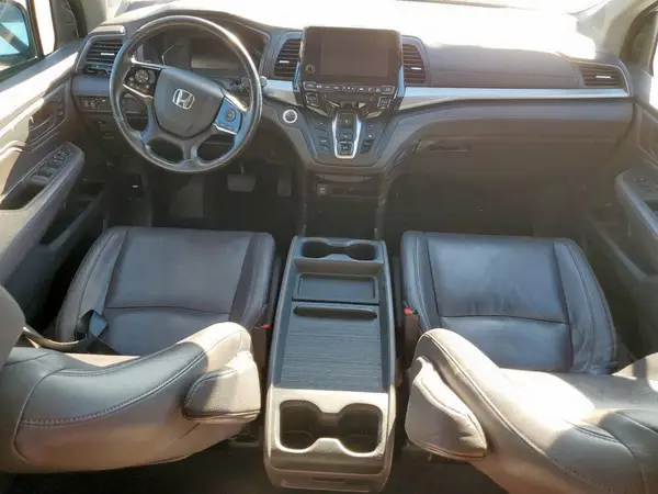 5FNRL6H71JB006508 2018 HONDA ODYSSEY - Image 8