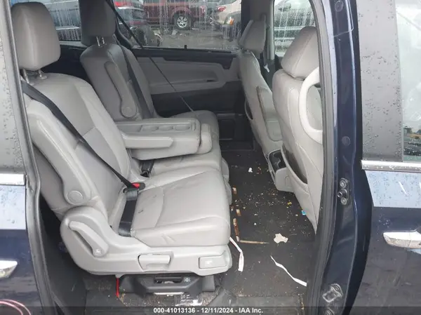 5FNRL6H71JB011126 2018 HONDA ODYSSEY - Image 8