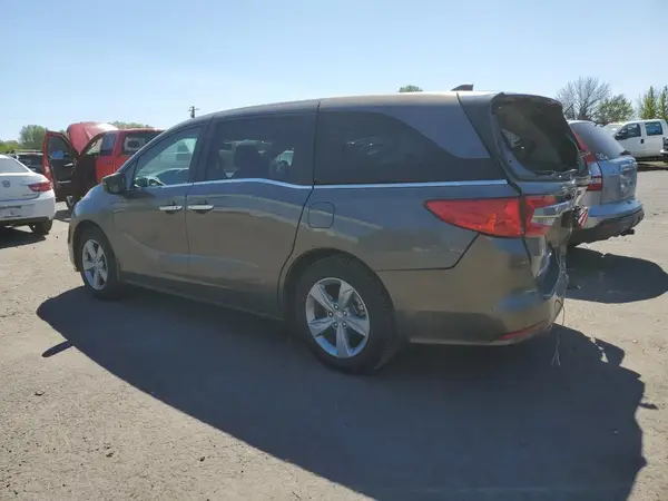 5FNRL6H71JB016424 2018 HONDA ODYSSEY - Image 2