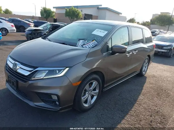 5FNRL6H71JB017251 2018 HONDA ODYSSEY - Image 2