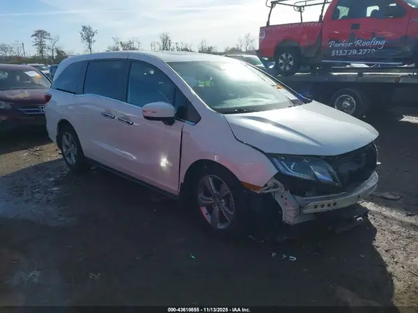 5FNRL6H71JB018724 2018 HONDA ODYSSEY - Image 1