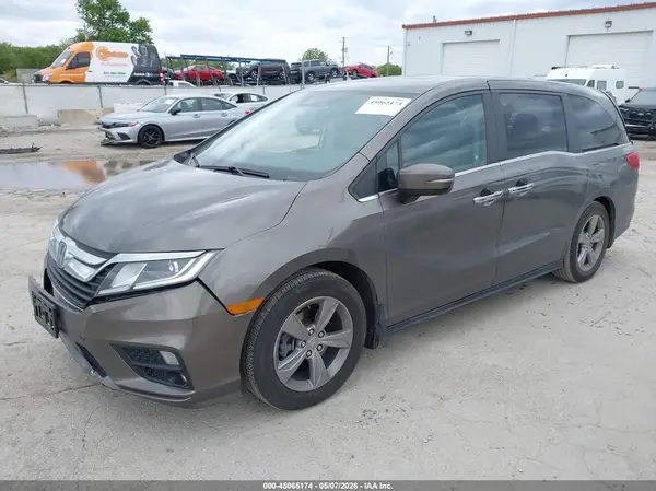 5FNRL6H71JB019047 2018 HONDA ODYSSEY - Image 2