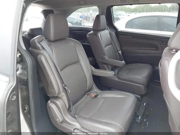 5FNRL6H71JB019047 2018 HONDA ODYSSEY - Image 8