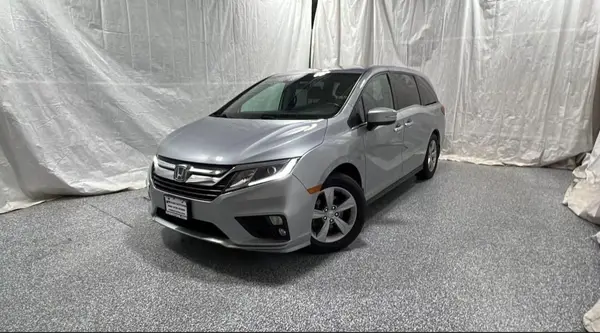 5FNRL6H71JB022823 2018 HONDA ODYSSEY - Image 2