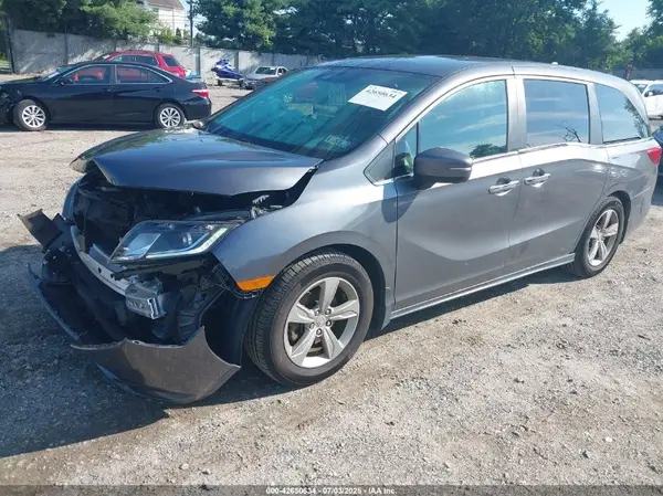 5FNRL6H71JB027018 2018 HONDA ODYSSEY - Image 2