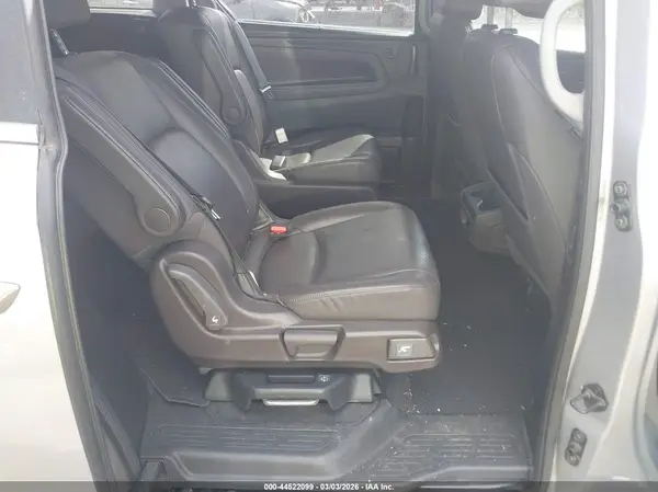 5FNRL6H71JB027858 2018 HONDA ODYSSEY - Image 8