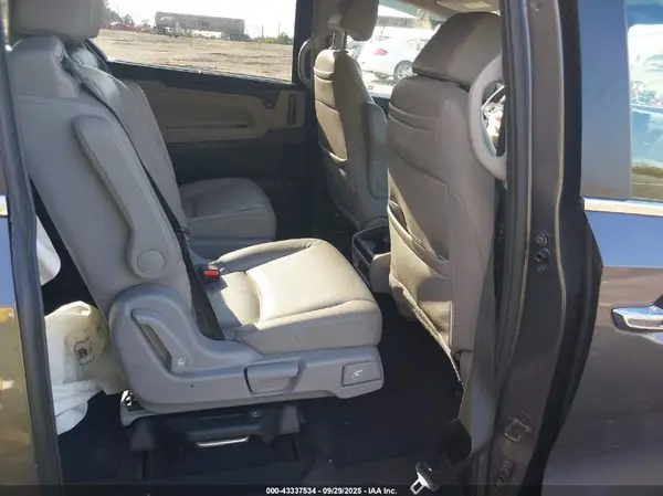 5FNRL6H71JB028167 2018 HONDA ODYSSEY - Image 8