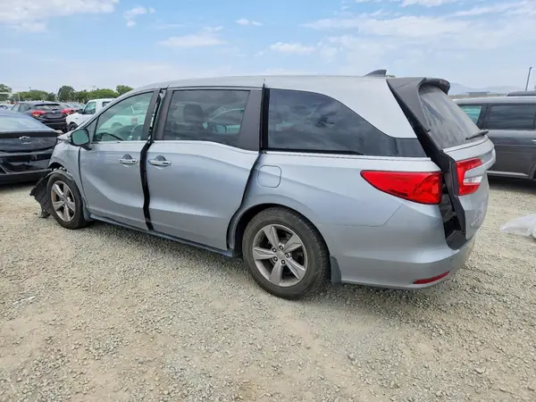 5FNRL6H71JB031750 2018 HONDA ODYSSEY - Image 2