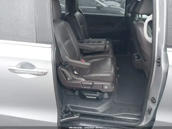 5FNRL6H71JB032431 2018 HONDA ODYSSEY - Image 8