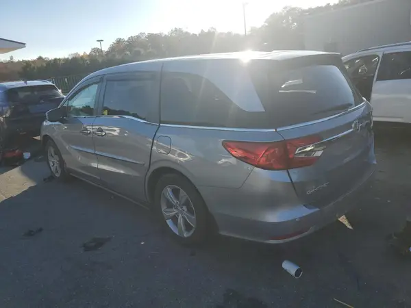 5FNRL6H71JB033479 2018 HONDA ODYSSEY - Image 2