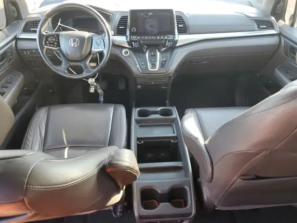 5FNRL6H71JB033479 2018 HONDA ODYSSEY - Image 8