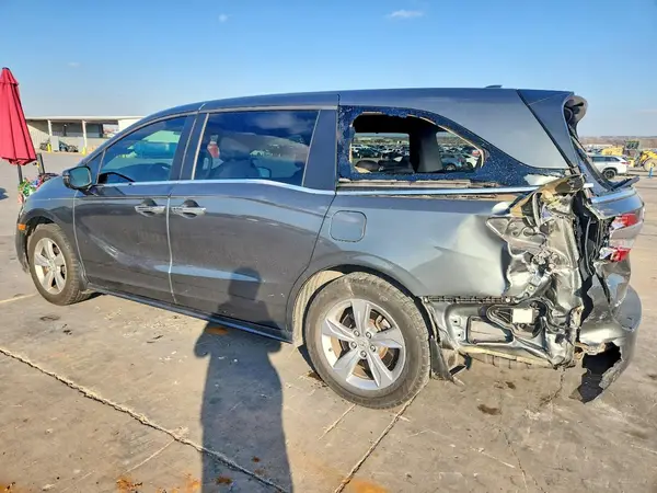 5FNRL6H71JB056437 2018 HONDA ODYSSEY - Image 2