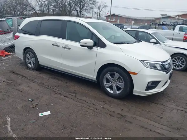 5FNRL6H71JB057409 2018 HONDA ODYSSEY - Image 1