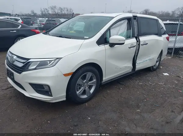 5FNRL6H71JB057409 2018 HONDA ODYSSEY - Image 2