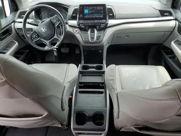 5FNRL6H71JB060052 2018 HONDA ODYSSEY - Image 8