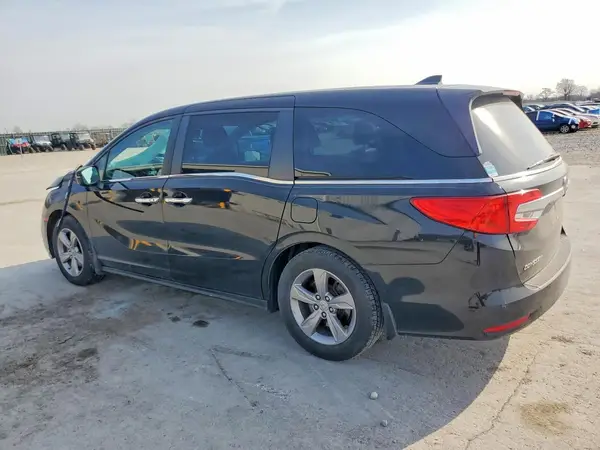 5FNRL6H71JB064750 2018 HONDA ODYSSEY - Image 2