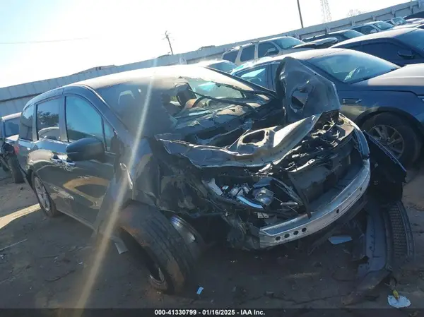 5FNRL6H71JB074209 2018 HONDA ODYSSEY - Image 1