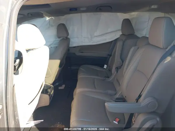 5FNRL6H71JB074209 2018 HONDA ODYSSEY - Image 8