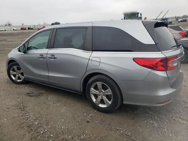 5FNRL6H71JB075358 2018 HONDA ODYSSEY - Image 2