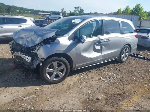 5FNRL6H71JB087011 2018 HONDA ODYSSEY - Image 2