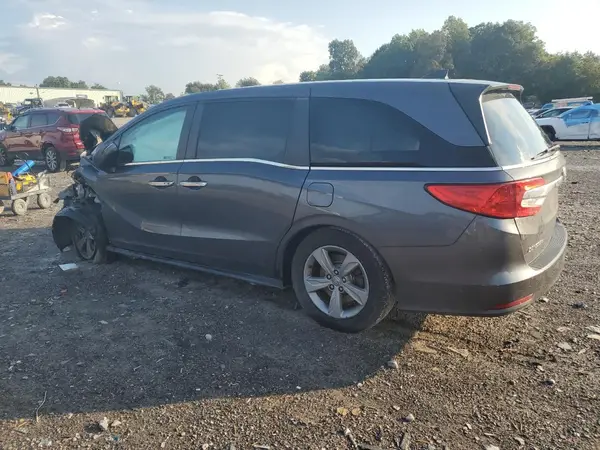 5FNRL6H71JB102560 2018 HONDA ODYSSEY - Image 2