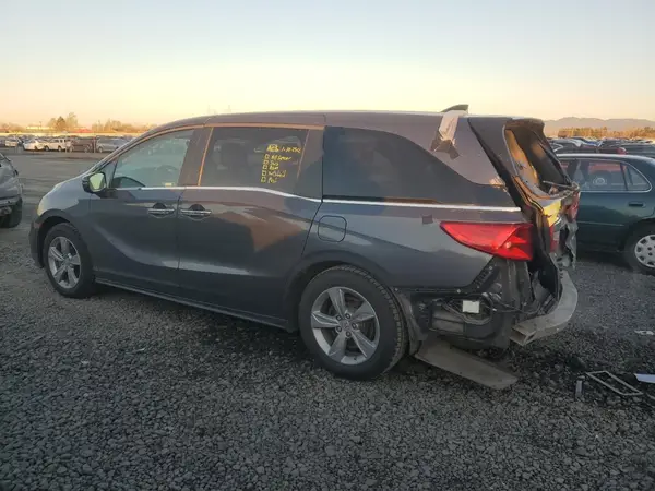 5FNRL6H71JB103594 2018 HONDA ODYSSEY - Image 2