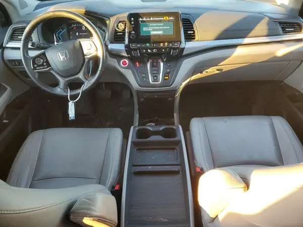 5FNRL6H71JB103594 2018 HONDA ODYSSEY - Image 8