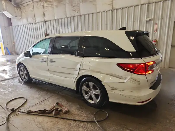 5FNRL6H71JB106172 2018 HONDA ODYSSEY - Image 2