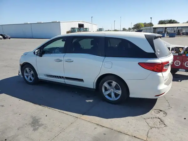 5FNRL6H71JB107631 2018 HONDA ODYSSEY - Image 2