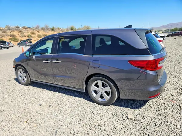 5FNRL6H71JB108262 2018 HONDA ODYSSEY - Image 2