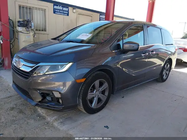 5FNRL6H71JB109752 2018 HONDA ODYSSEY - Image 2