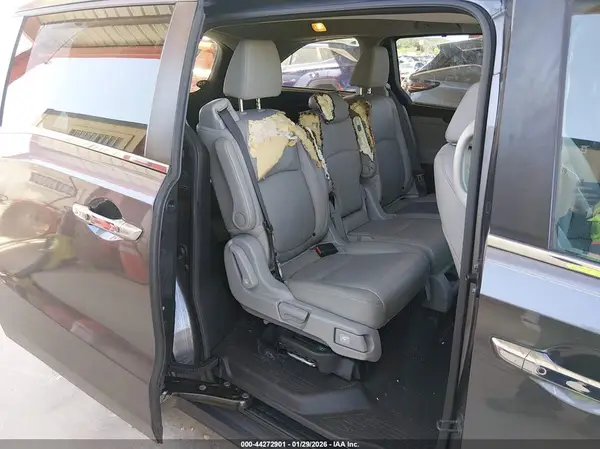 5FNRL6H71JB109752 2018 HONDA ODYSSEY - Image 8