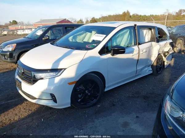 5FNRL6H71PB033944 2023 HONDA ODYSSEY - Image 2