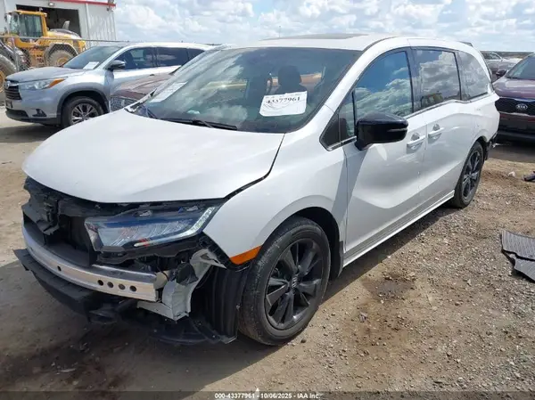 5FNRL6H71RB005399 2024 HONDA ODYSSEY - Image 2
