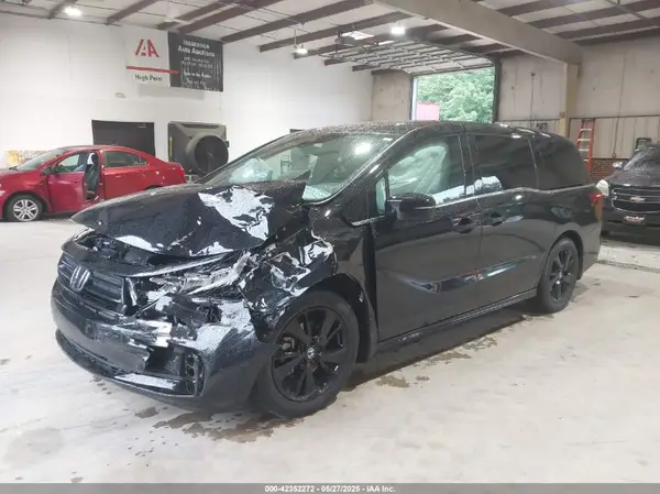 5FNRL6H71RB057776 2024 HONDA ODYSSEY - Image 2