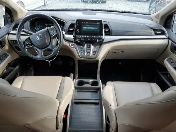 5FNRL6H72JB004718 2018 HONDA ODYSSEY - Image 8