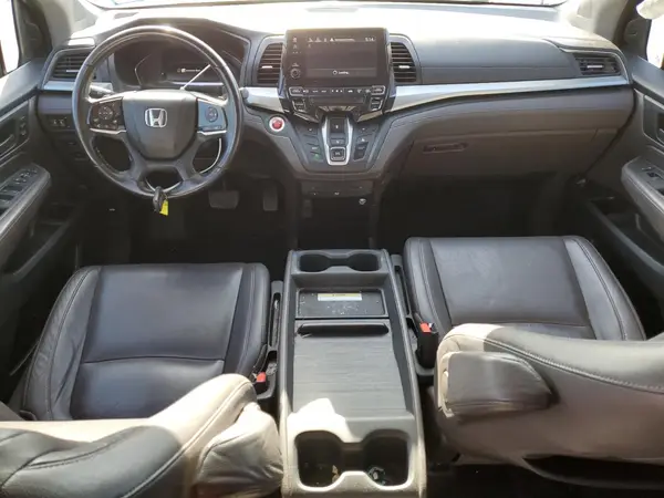 5FNRL6H72JB005268 2018 HONDA ODYSSEY - Image 8